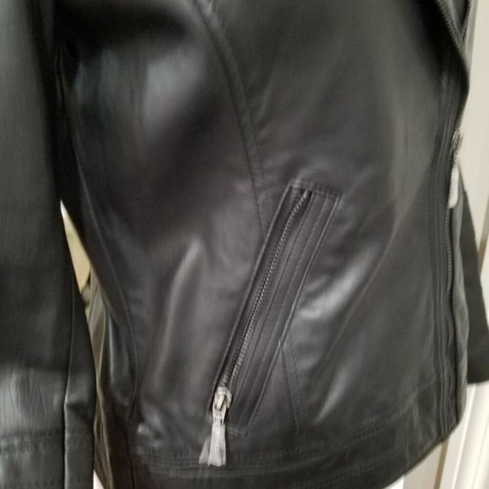 Bernardo Black Leather Biker Jacket Women's M -BRAND NEW with TAGS - Picture 7 of 16